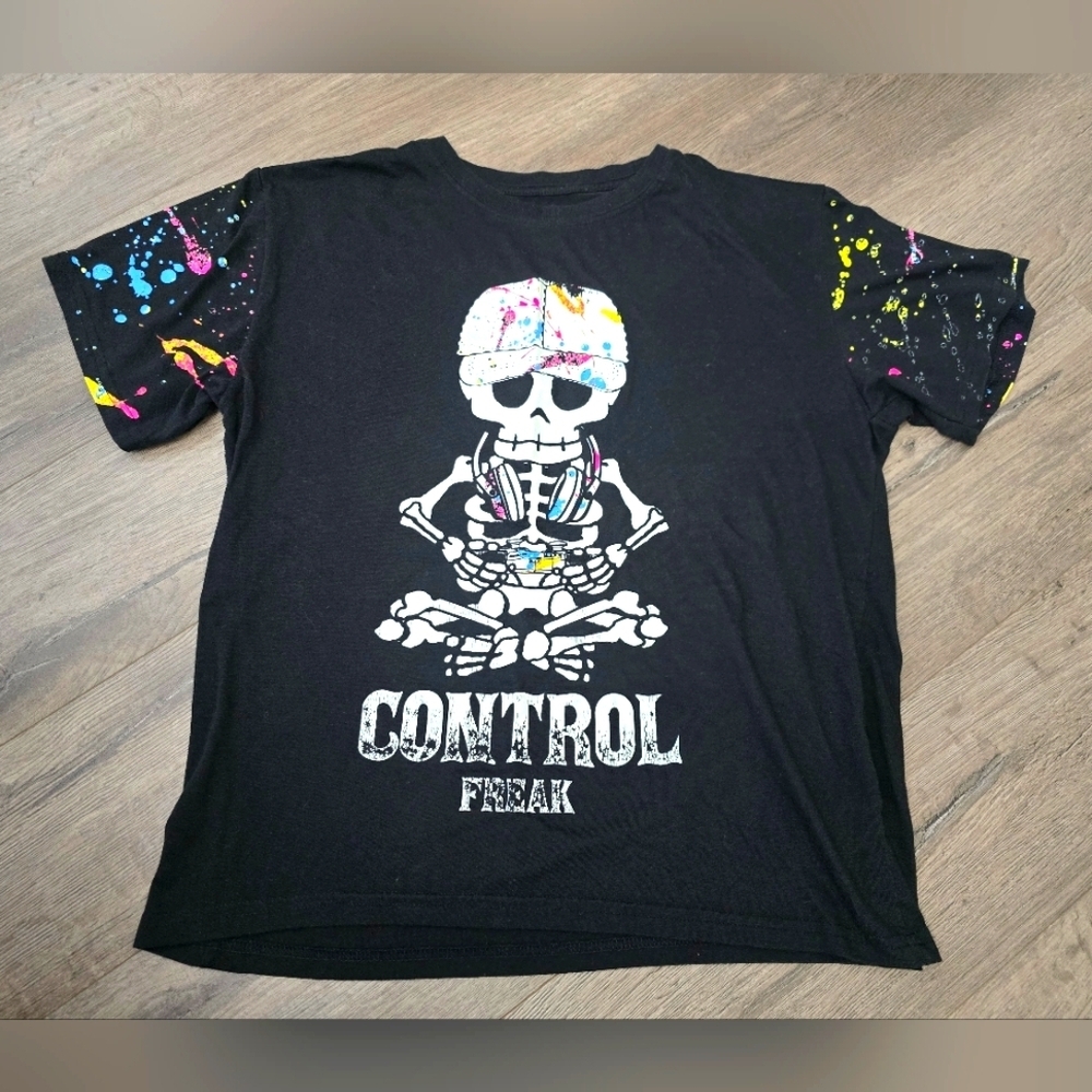 Fresh Laundry Control Freak Skeleton Short Sleeve Tee Graphic Streetwear Skater